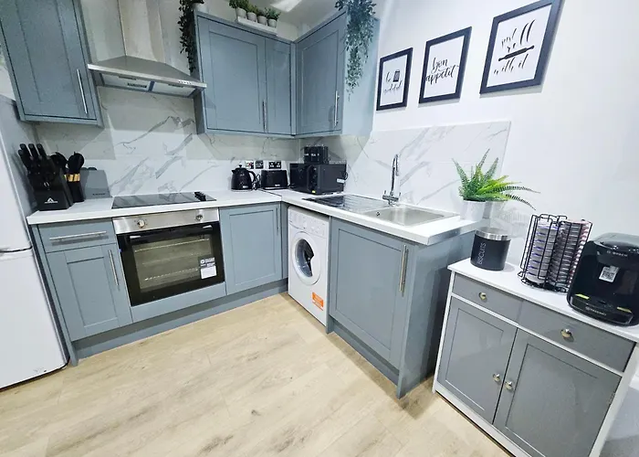 Gdy1 - The Green Dragon Apartment