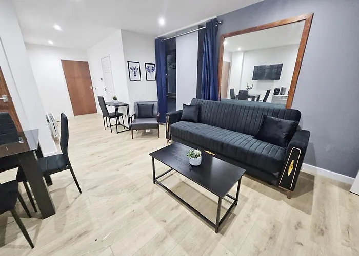 Gdy1 - The Green Dragon Apartment